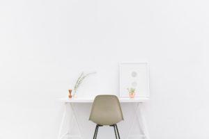 Pros and Cons of Minimalist Lifestyle