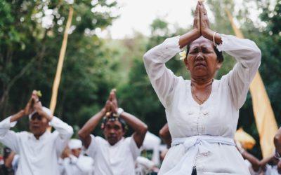 30 Interesting Examples of Customs Worldwide